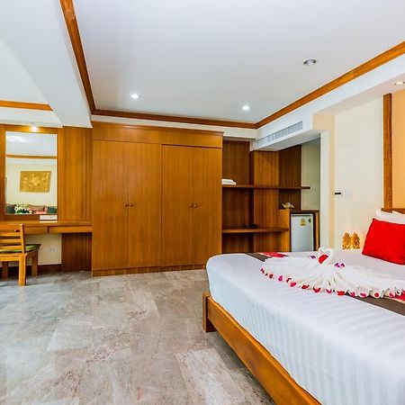 The Windmill Phuket Hotel Rawai Exterior foto