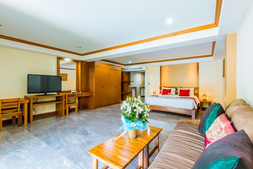 The Windmill Phuket Hotel Rawai Exterior foto