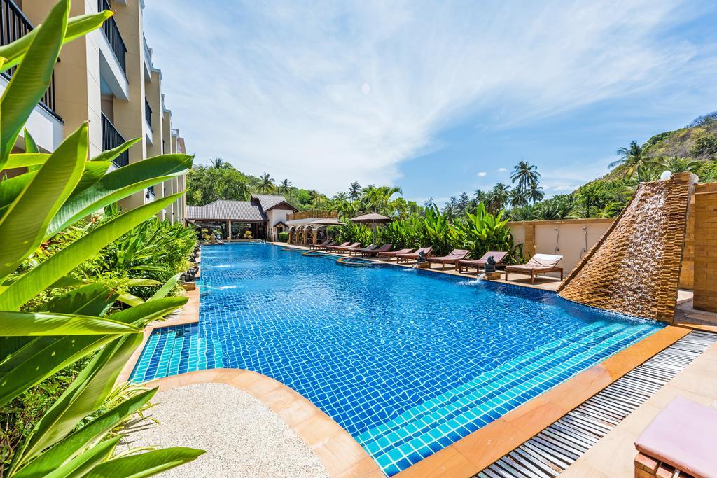 The Windmill Phuket Hotel Rawai Exterior foto