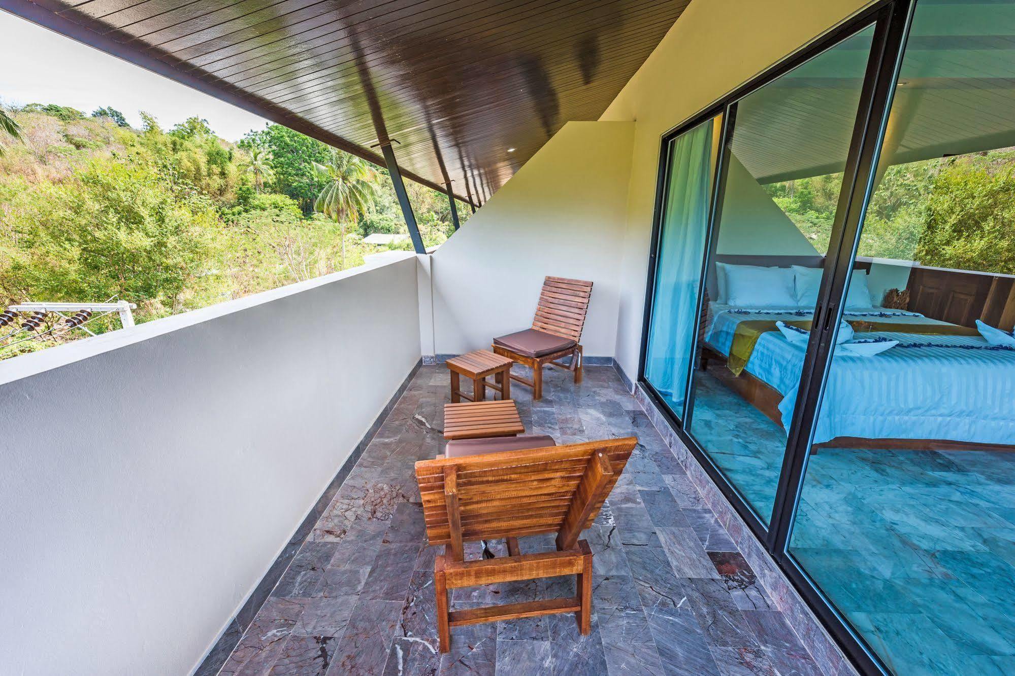 The Windmill Phuket Hotel Rawai Exterior foto