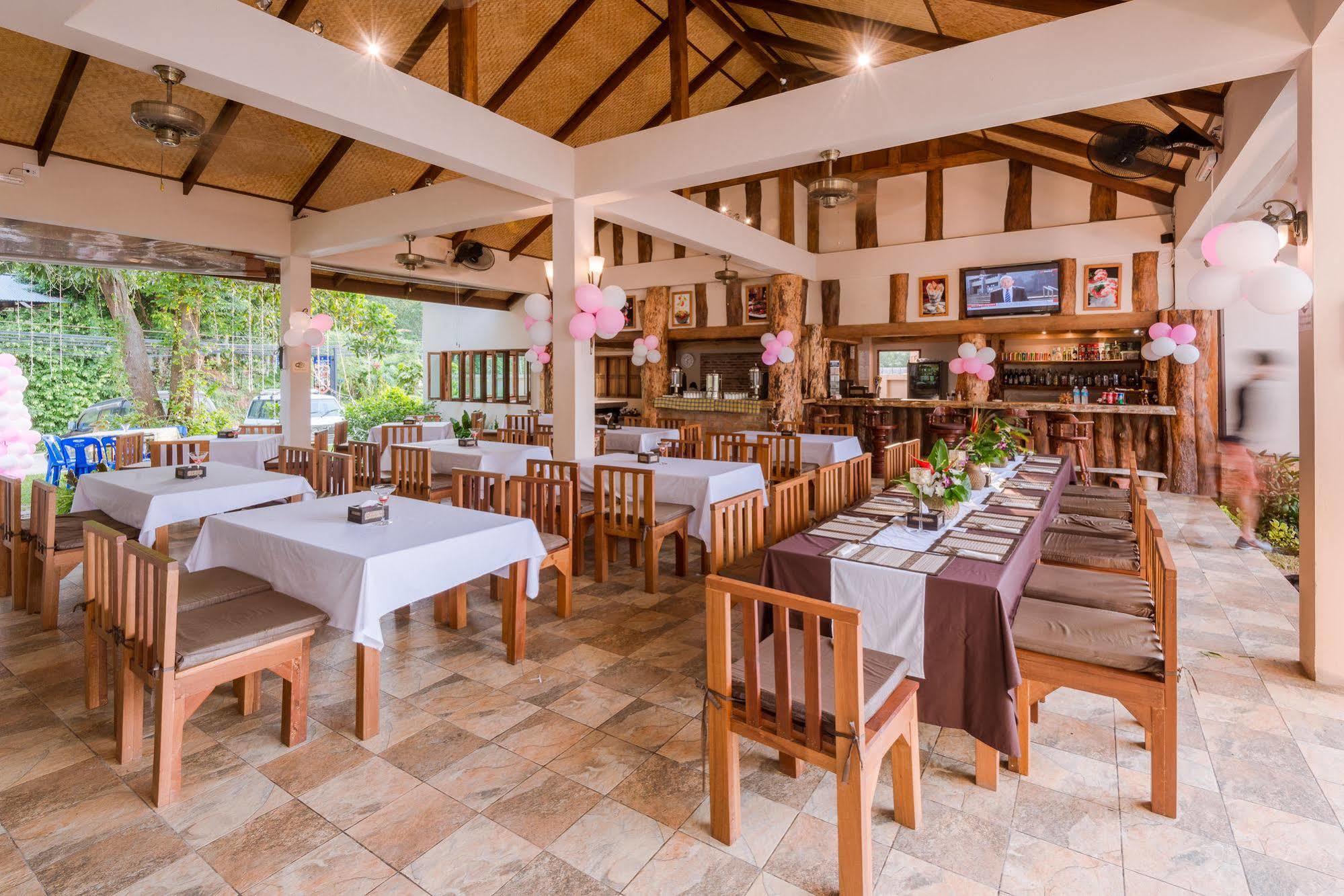 The Windmill Phuket Hotel Rawai Exterior foto