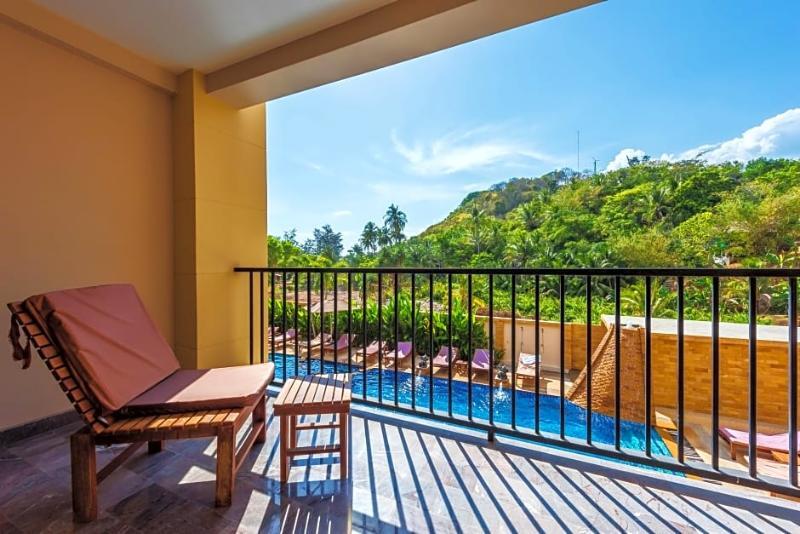 The Windmill Phuket Hotel Rawai Exterior foto